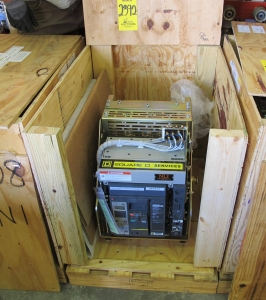 BREAKER, CIRCUIT, 600 FRAME AMP RATING, MASTERPACT NT 08N1 KIND, 3 POLE, 480 VOLT RATING SQUARE D DIRECT REPLACEMENT FOR NSR ABB K-600S INCLUDES ONE NEW 18" DOOR, MOUNTS USING EXISTING HINGES > CONTINUOUS CURRENT: 600A > INTERRUPTING RATING: 30KA @ 535VAC > 125VDC OPERATED > MICROLOGIC TRIP UNIT 5.0A > 250A SENSOR > 250A SENSOR PLUG > 18" DOOR, PART # NLI-NT08N1-LISB8-EODC-NSR-001 (W-44) LOADING & HANDLING FEE $15-